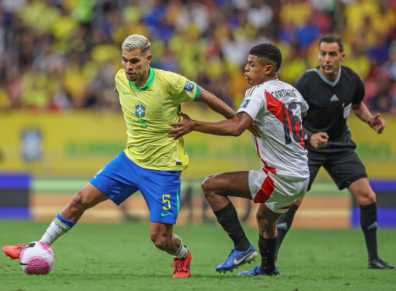 坐欧洲足坛 坐欧洲足坛