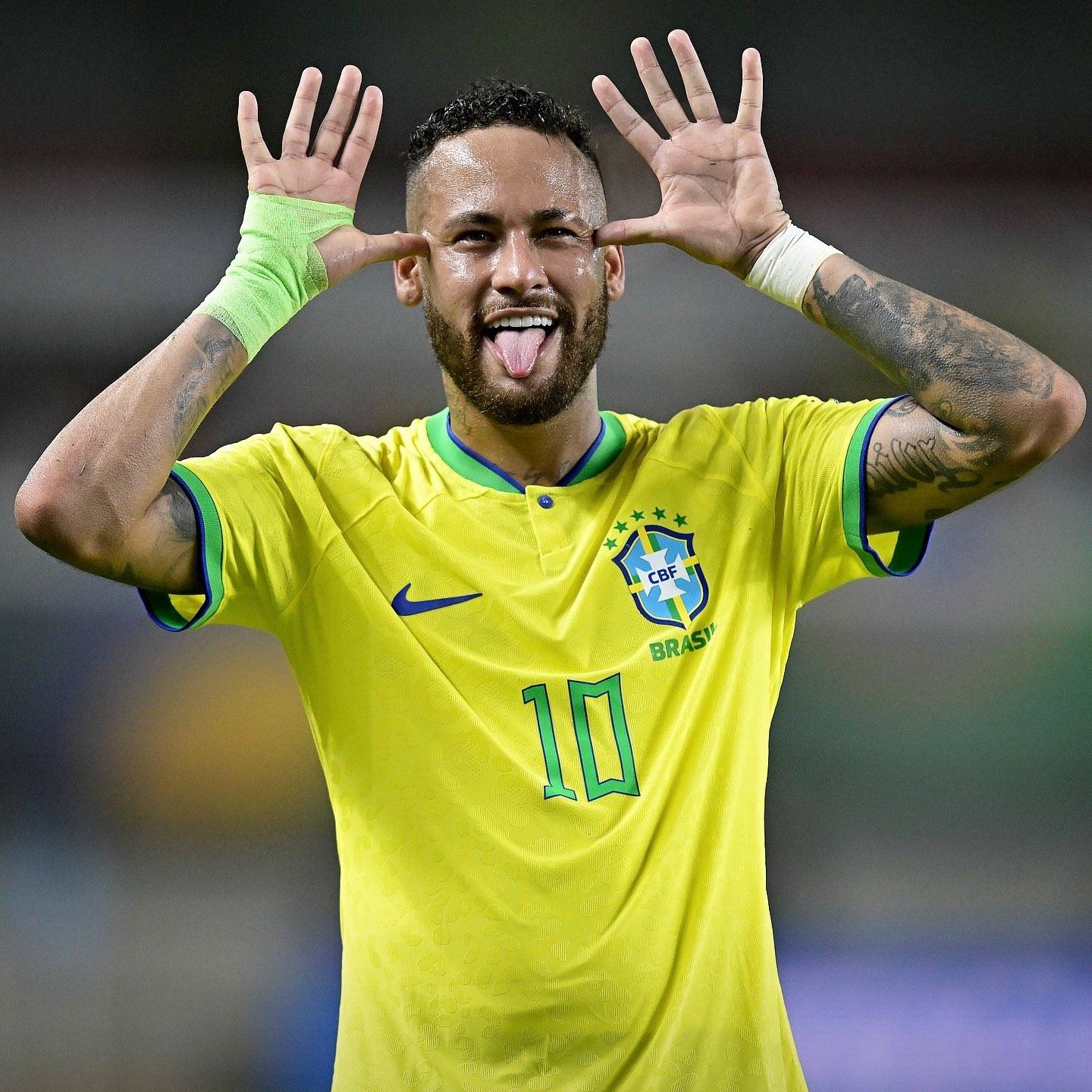 不仅引人注 不仅引人注