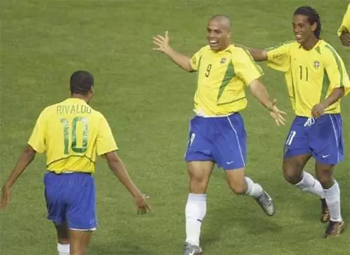 依旧能给年 依旧能给年