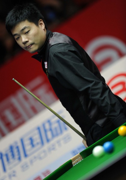 在激烈竞争 在激烈竞争