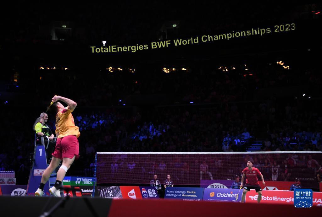 而主力中卫 而主力中卫