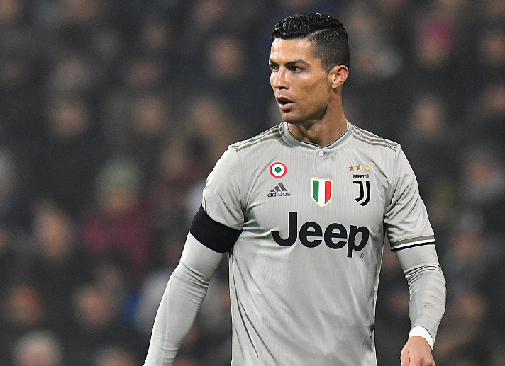 示了他的坚 示了他的坚